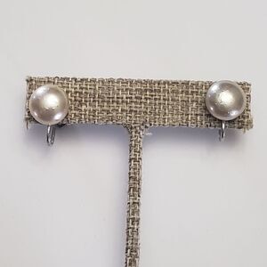 VINTAGE JAPAN Screwback Faux Button Pearl Earrings Champagne